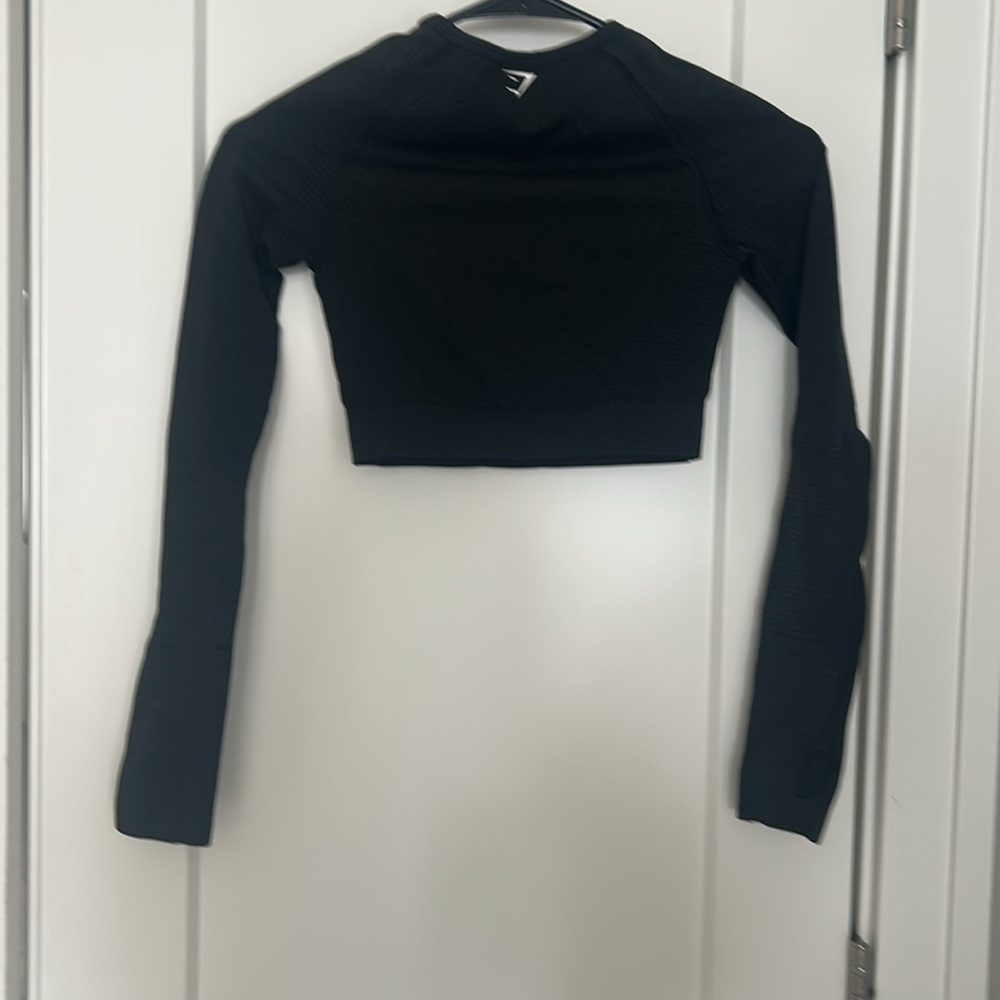 Gymshark Women's Black Long Sleeve Crop Top - Picture 2 of 4